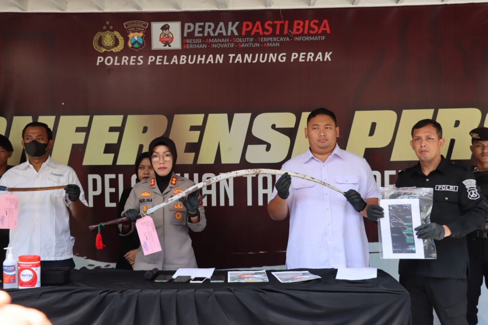 Satreskrim Polres Tanjung Perak amankan pelaku pengeroyokan perang Sarung