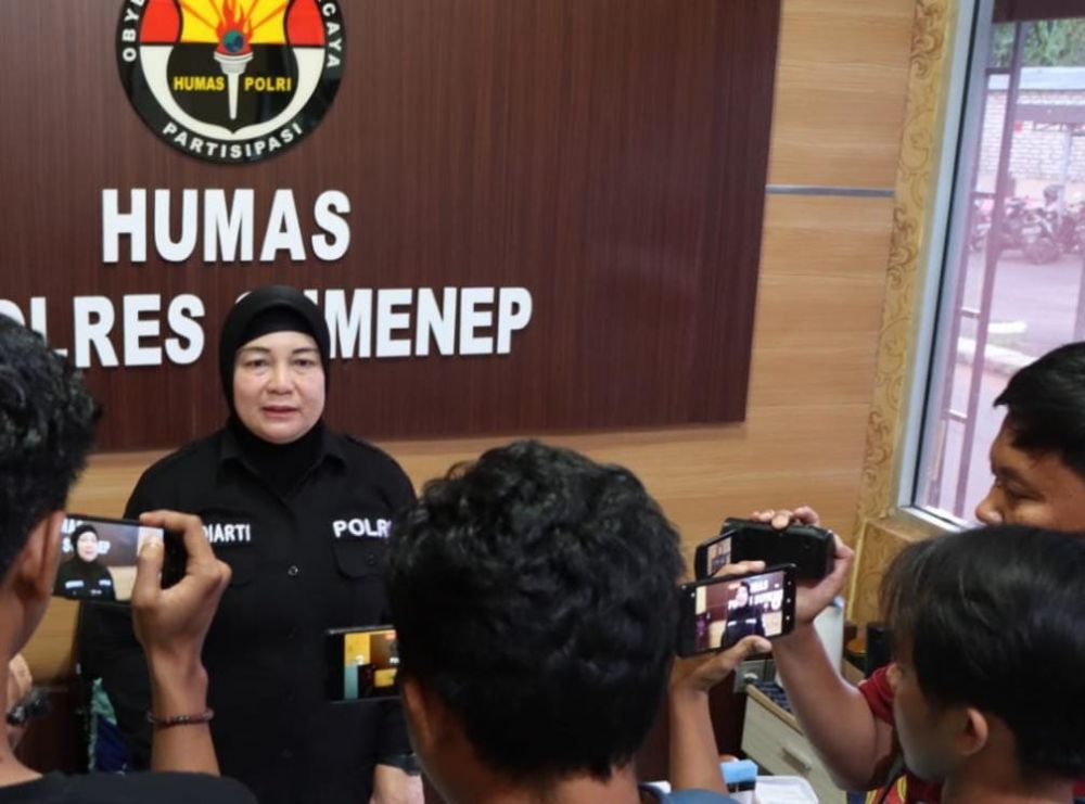 Kasi Humas Polres Sumenep AKP Widiarti saat memberikan keterangan