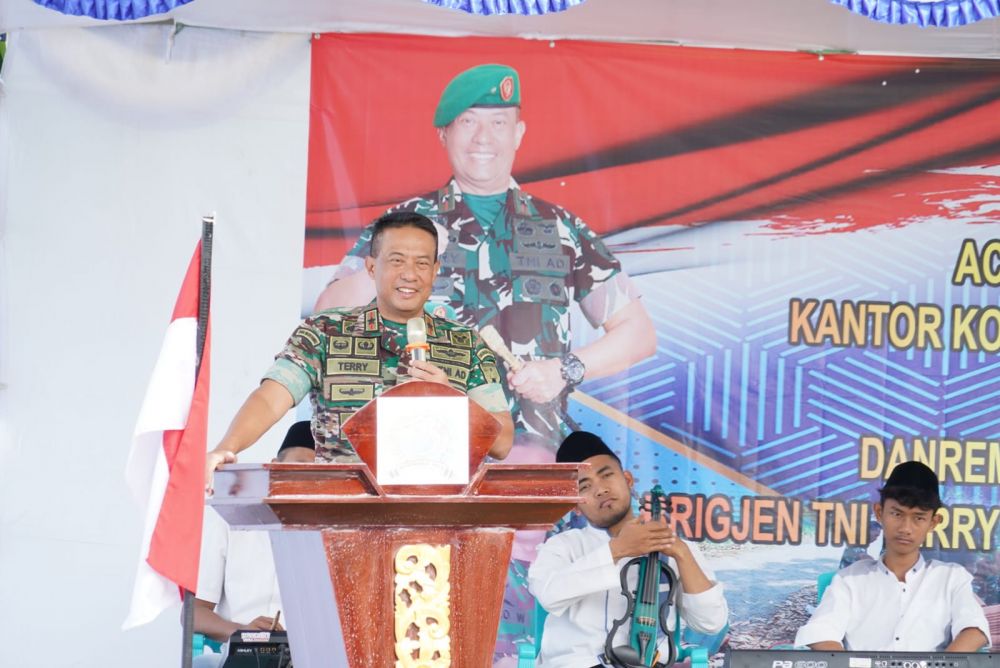 Danrem 084/BJ Resmikan Renovasi Kantor Koramil 0826/06 Pademawu