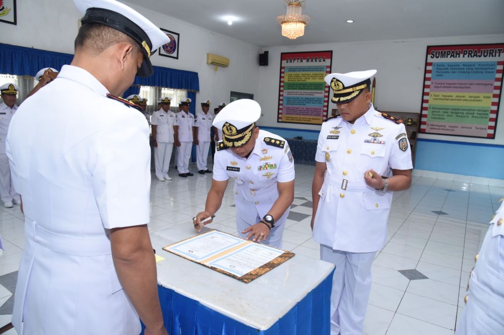 Dansebalek Pusdiklek Kodiklatal Dijabat Mayor Laut (E) Wahid Riswana Yusup