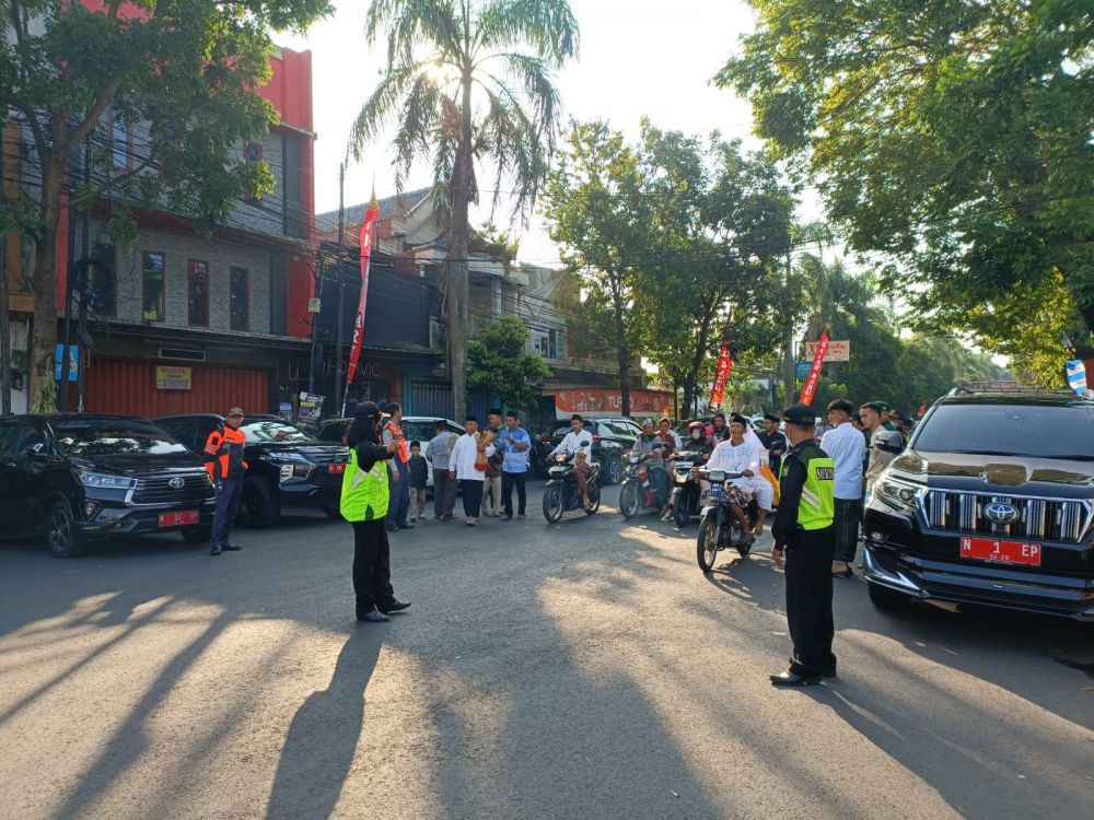 Polres Malang bersama pemuda Gereja lakukan pengamanan sholat Idul Fitri