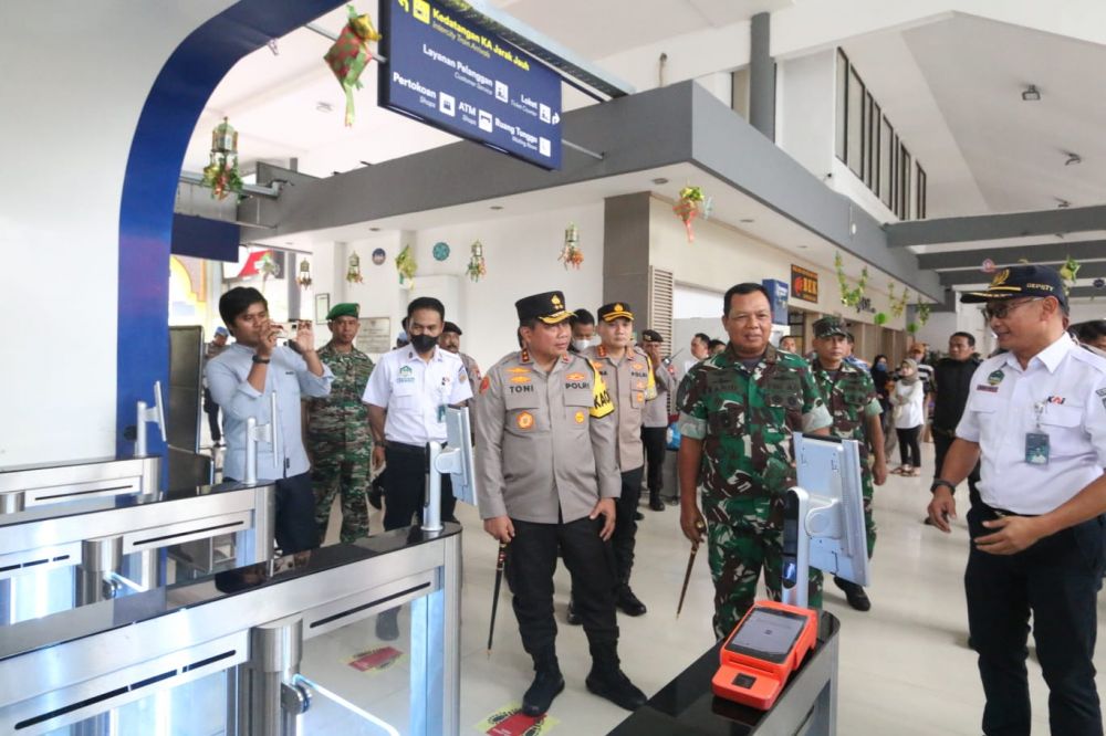 Polda Jatim Dapat Apresiasi Komisi lll Dalam Pengamanan Arus Mudik Lebaran 2023