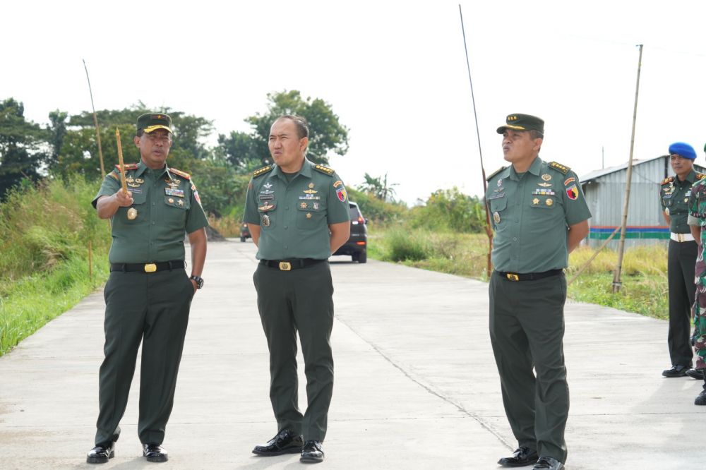 Danrem 084/BJ Tinjau Kesiapan Program Ketahanan Pangan dan Pembangunan Markas Yonmek 516/CY