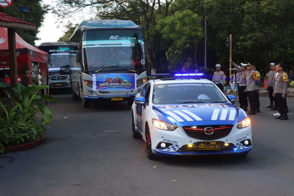 Ops Ketupat Semeru, Polres Bondowoso Berangkatkan 5 Bus Balik Mudik Gratis