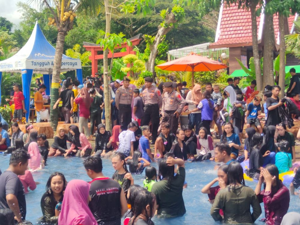 Polres Bondowoso siagakan personil ditempat wisata