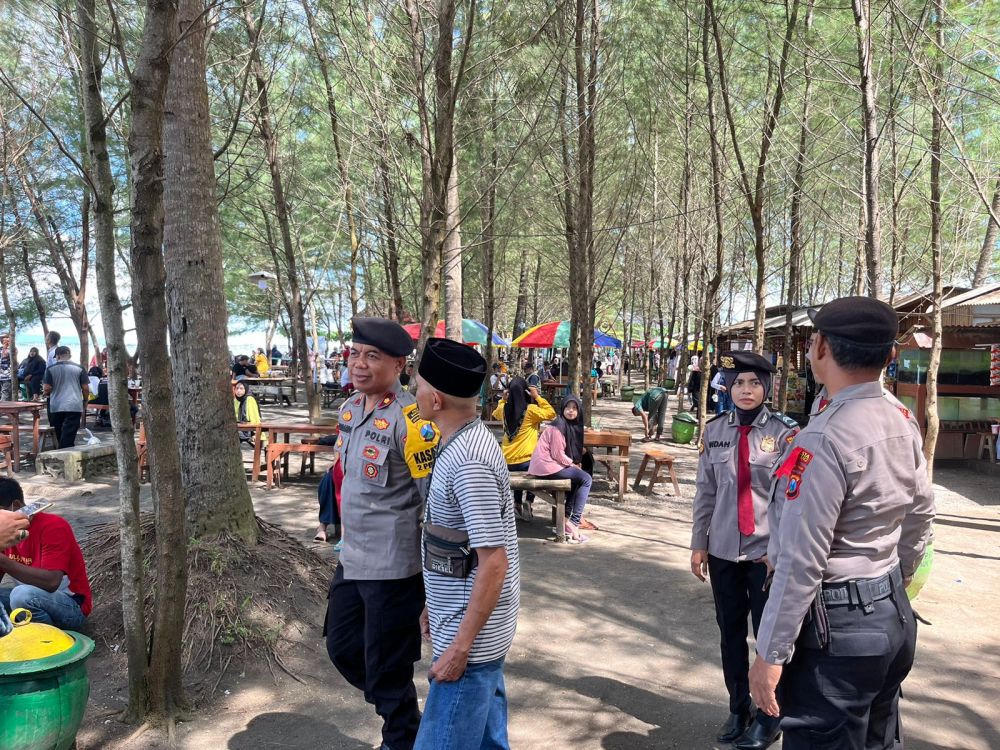 Libur lebaran, Polresta Banyuwangi lakukan pengamanan di tempat wisata