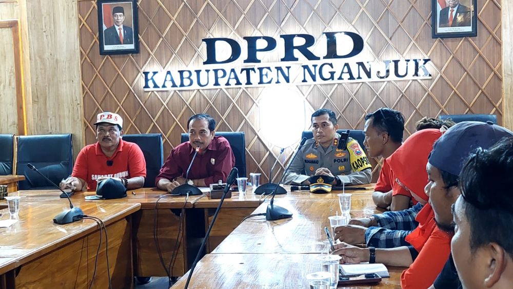 Kapolres Nganjuk AKBP Muhammad saat rapat koordinasi dengan dinas terkait