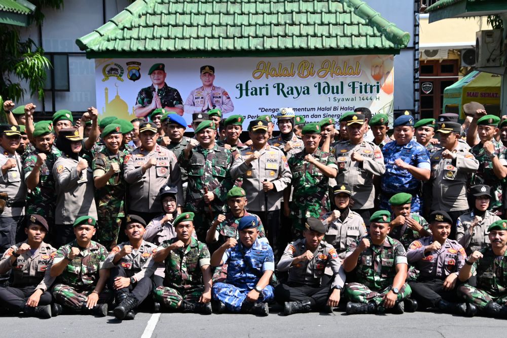 Kapolres Lumajang dan Dandim 0821, TNI-Polri Kompak Jaga Kamtibmas