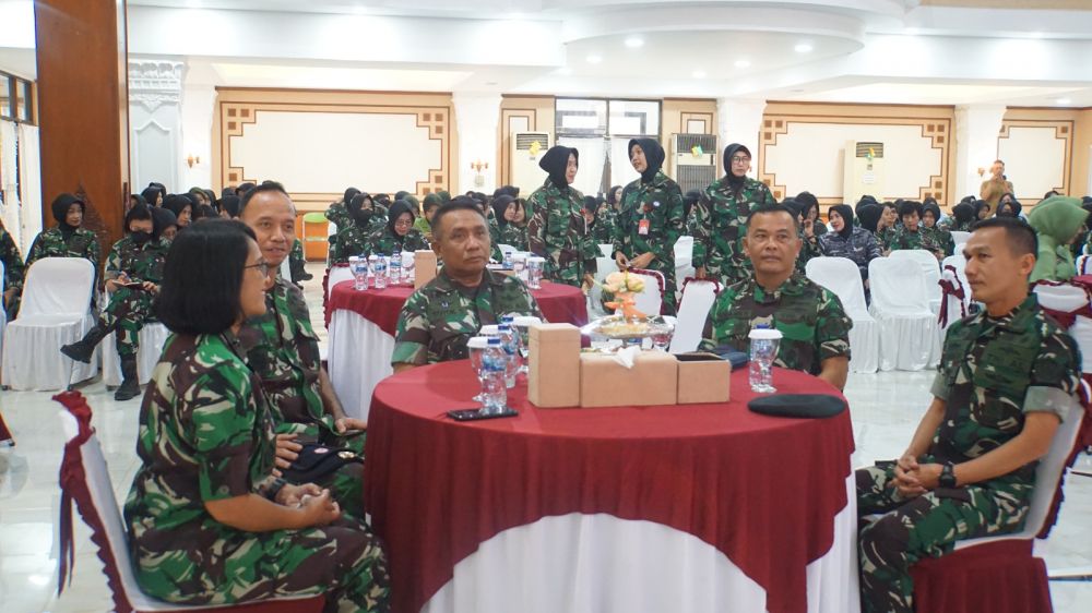 Dirdok Kodiklatal Hadiri Syukuran Apel Bersama Wanita TNI Tahun 2023 di Kodam V Brawijaya