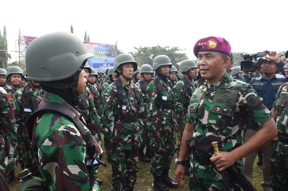 Dankodiklatal Letjen TNI Marinir Suhartono saat membuka Diklatsarmil