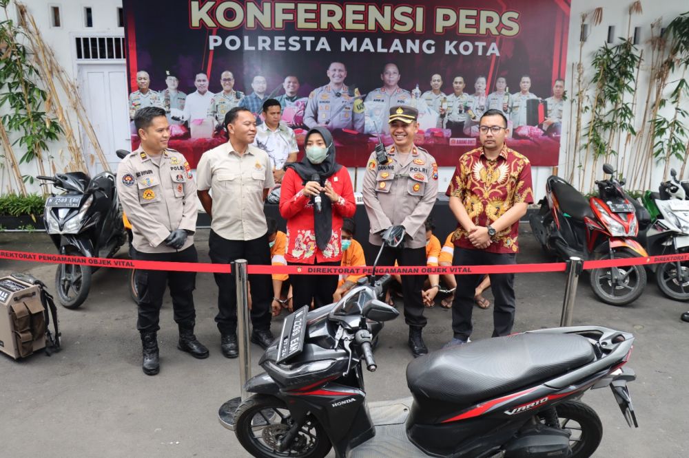 Polresta Malang Kota kembalikan ranmor ke pemiliknya setelah di curi maling