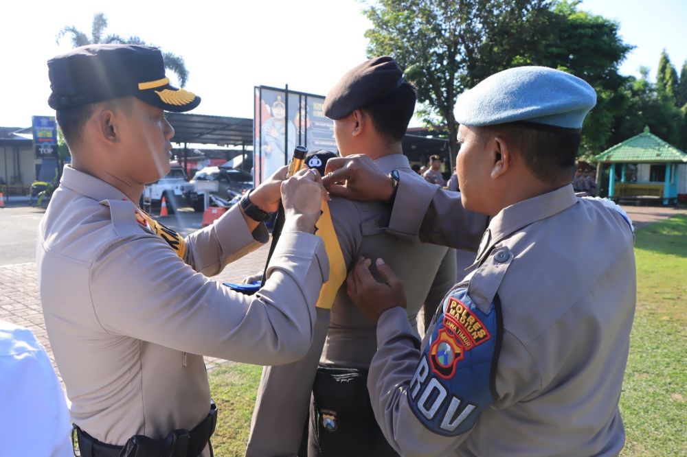 Kapolres Madiun AKBP Anton kukuhkan 349 personil ditempat jadi Polisi RW