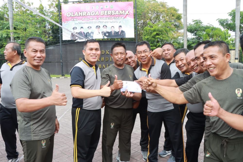 Kapolres Nganjuk AKBP Muhammad olahraga bersama DPRD, Kejaksaan, Pengadilan dan Pemda Kabupaten Nganjuk