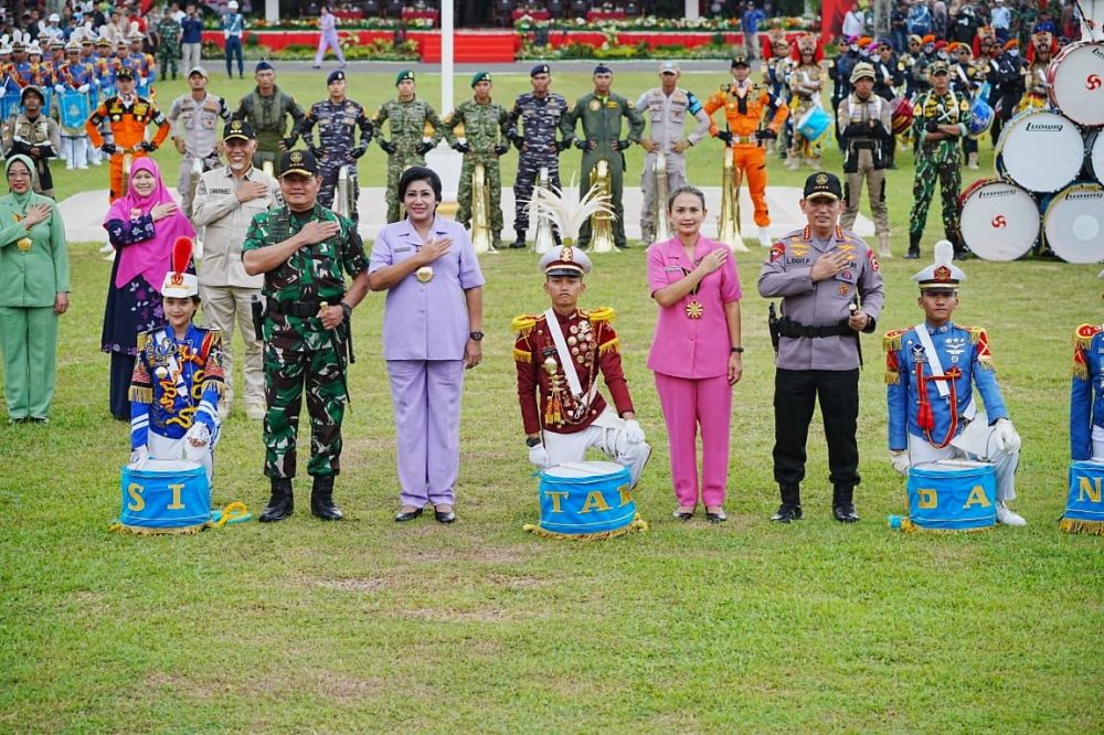 Kapolri Jenderal Listyo Sigit Prabowo bersama Panglima TNI Yudo Margono hadiri pembukaan Latsitarda di Sumbar