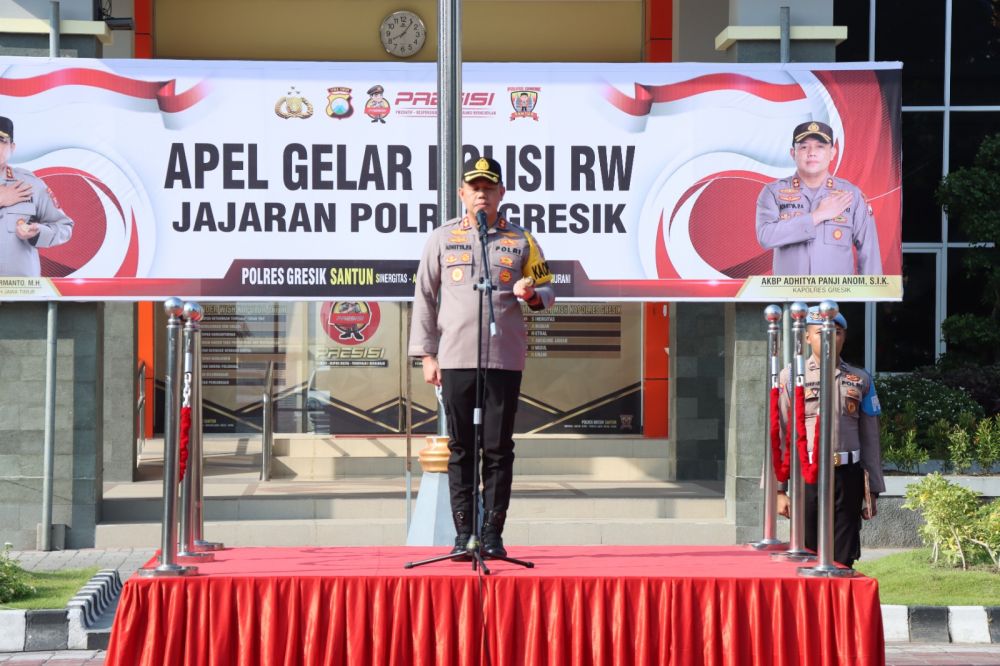Kapolres Gresik AKBP Adhitya Panji Anom