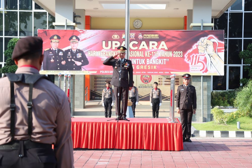 Wakapolres Gresik Kompol Erika Purwana Putra