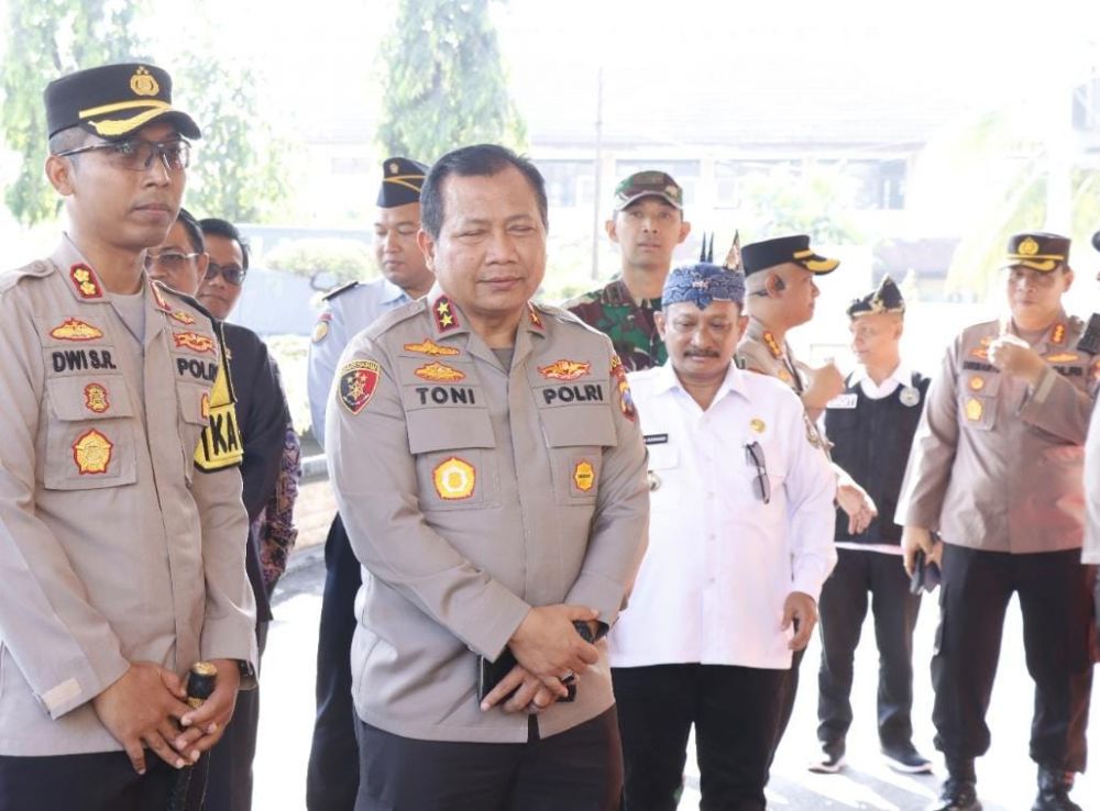Kapolda Jatim Irjen Pol Dr. Toni Harmanto saat kunjungan ke Polres Situbondo