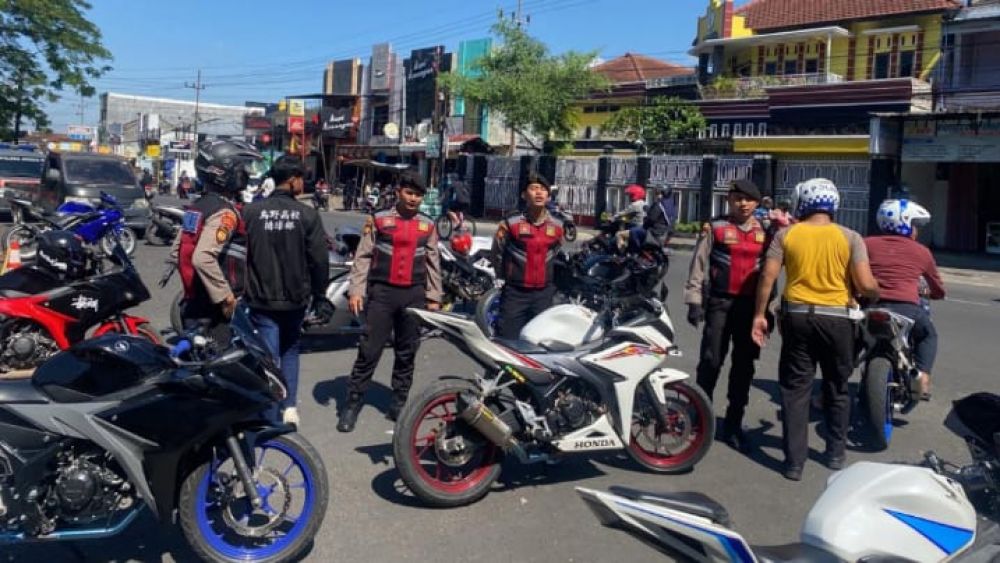 Satlantas Polres Jember amankan 53 motor sport non spektek