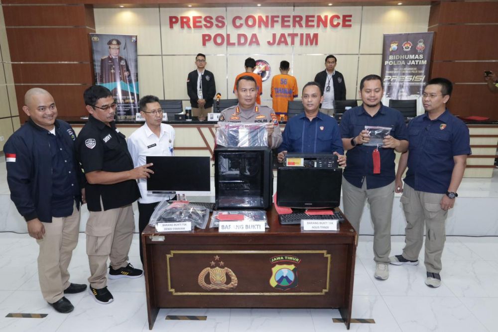 Ditreskrimsus Polda Jatim ungkap kasus pelaku peretas website