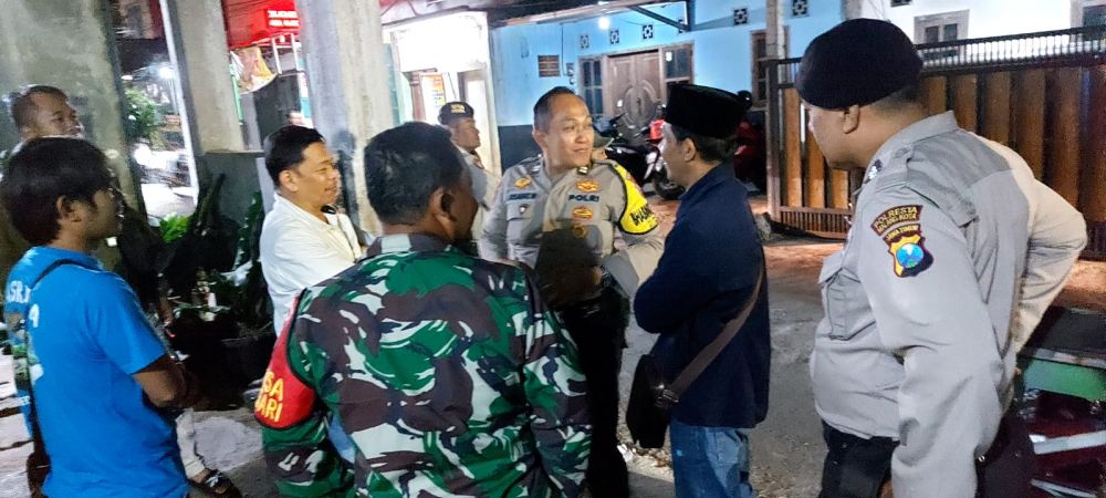 Polisi RW redam emosi antara mahasiswa dengan warga salah paham