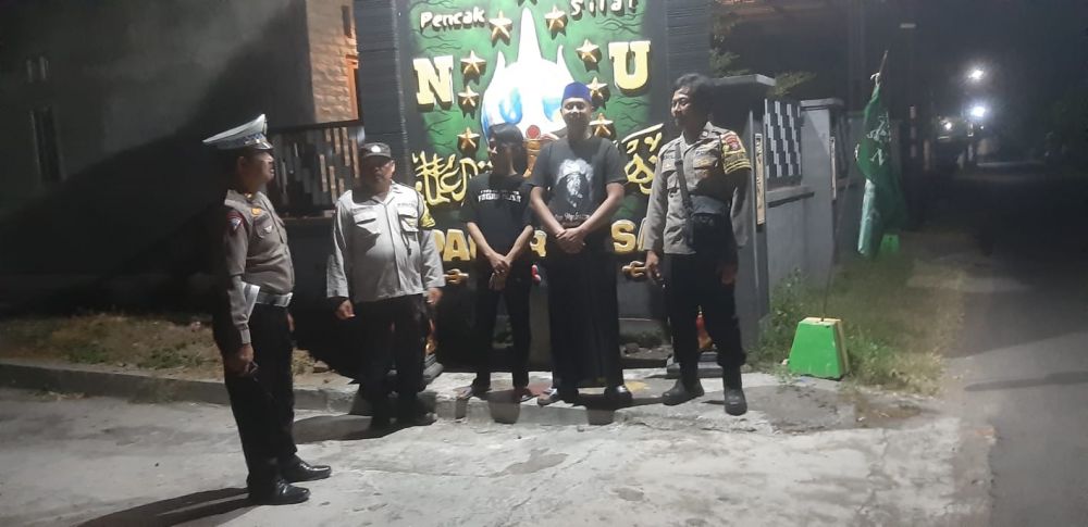 Polsek Warujayeng bersama perguruan silat