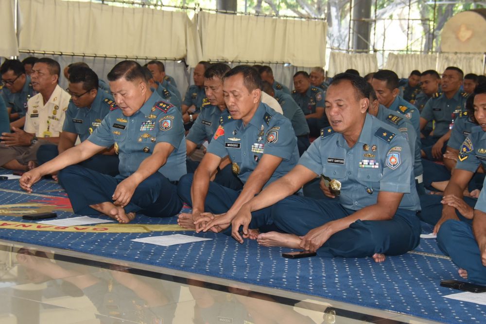 Wadan Kodiklatal Laksda TNI Supardi saat ikuti kauseri agama