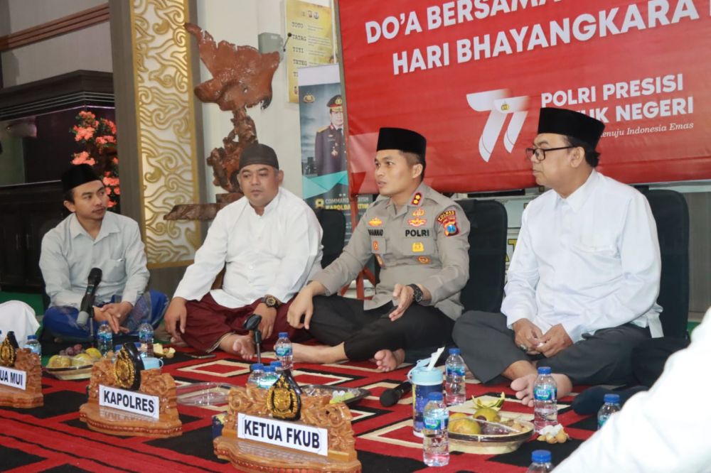 Kapolres Nganjuk AKBP Muhammad saat hadiri doa bersama lintas agama