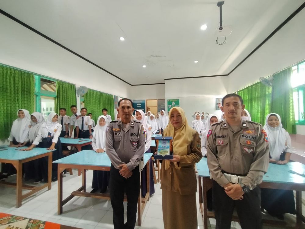 Satlantas Polres Bondowoso Lakukan Police Goes to School