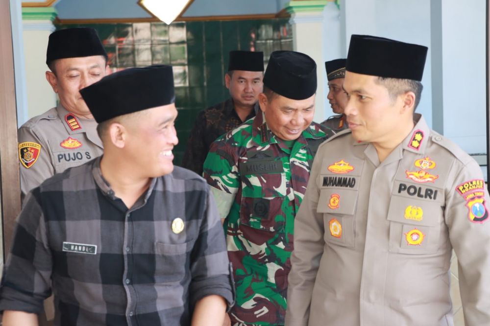 Kapolres Nganjuk AKBP Muhammad saat hadiri Jum'at Curhat