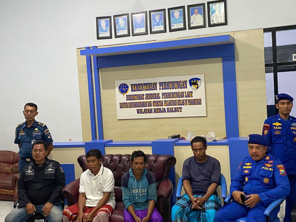 Satpolairud Polres Situbondo Selamatkan 3 ABK KLM Tunas Abadi