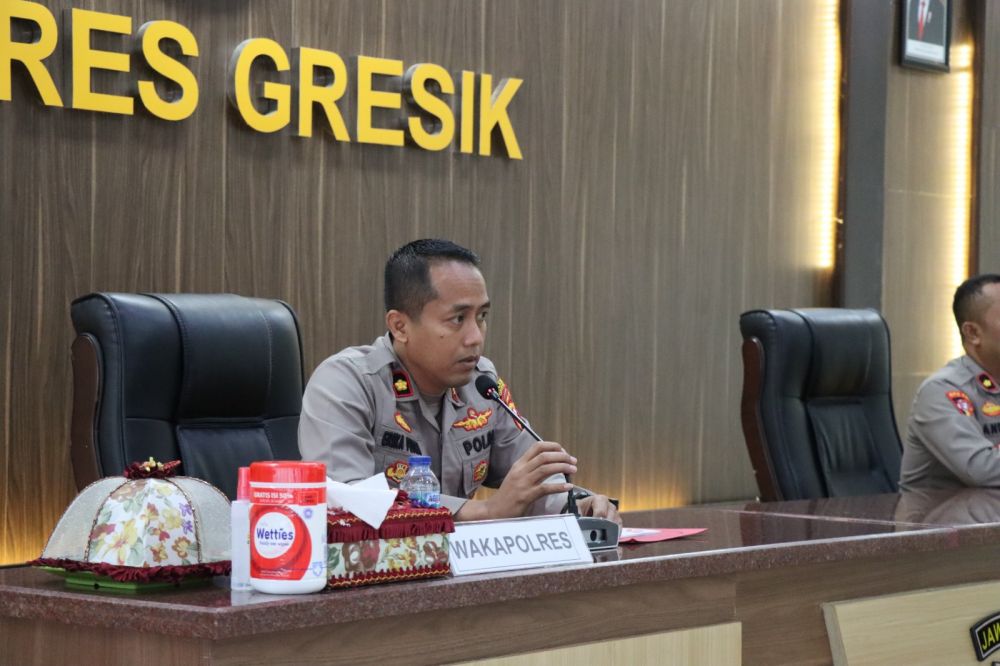 Wakapolres Gresik Kompol Erika Purwana Putra 