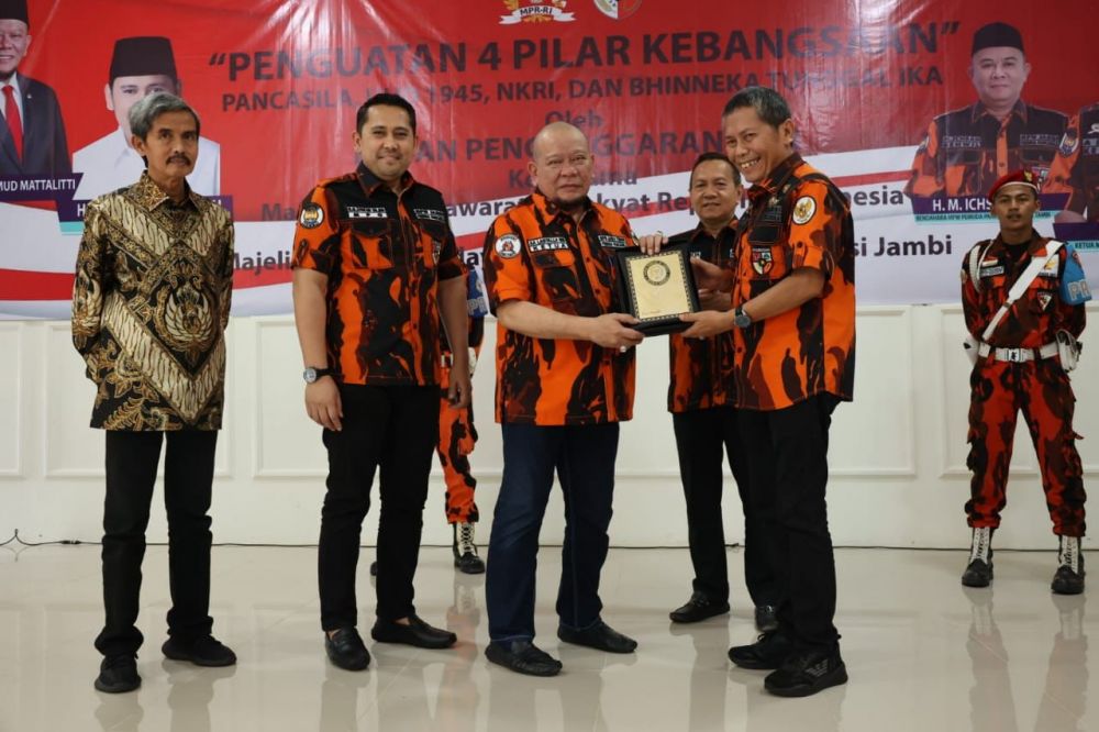 Ketua DPD RI AA LaNyalla Mahmud Mattalitti saat di Jambi