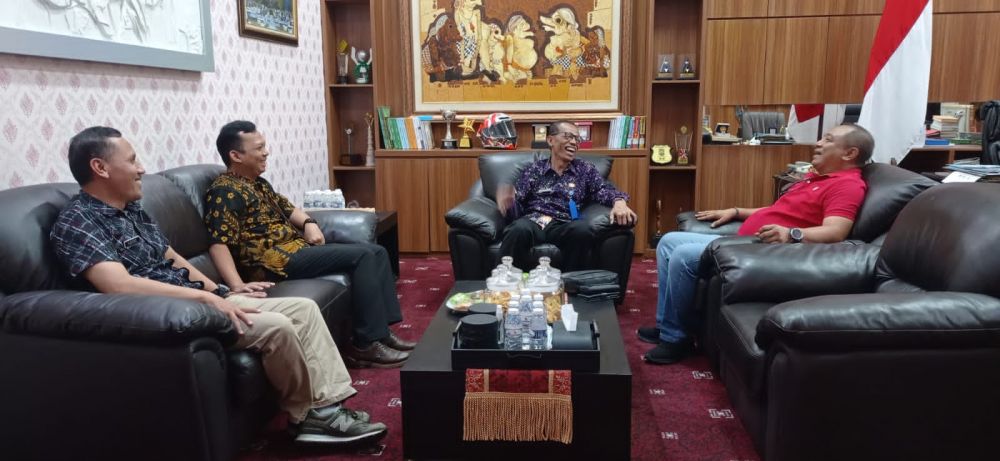 Perhutani Silaturahmi dan Konsolidasi Wisata ke Bupati Magetan