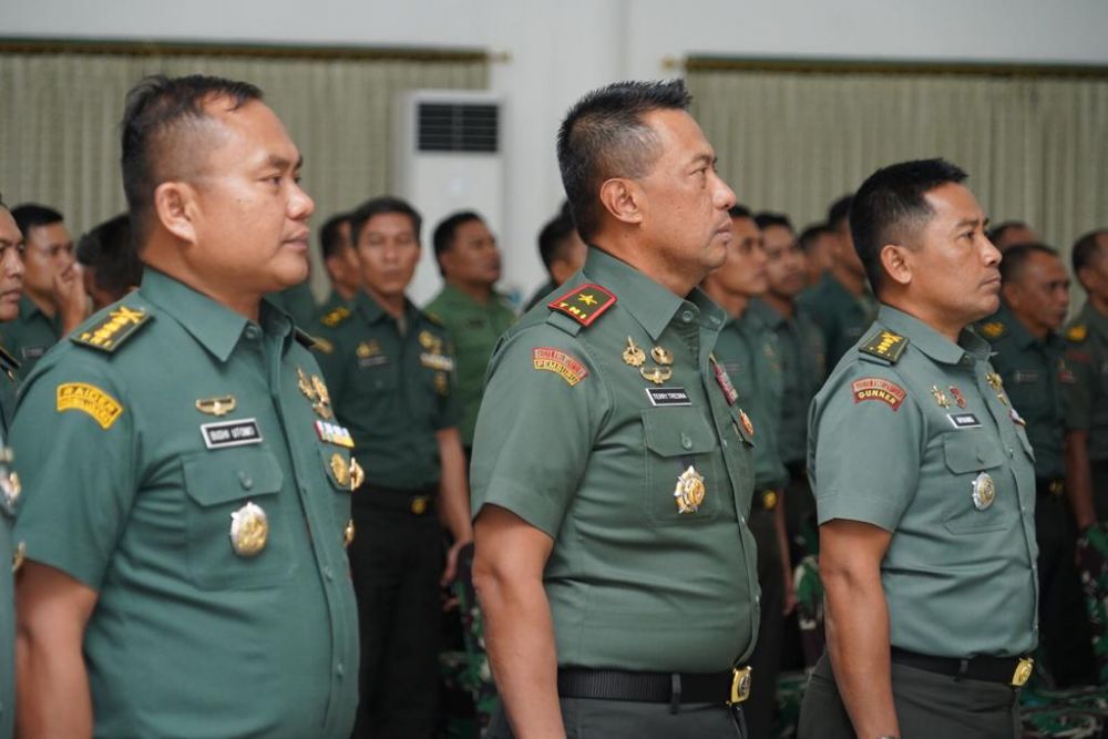 Danrem 084/BJ Brigjen TNI Terry Tresna Purnama pimpin acara puncak KASAD Award