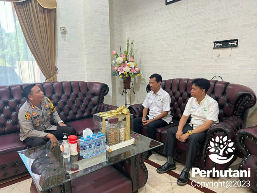 Perhutani Probolinggo jalin sinergitas dengan Polres Probolinggo Kota