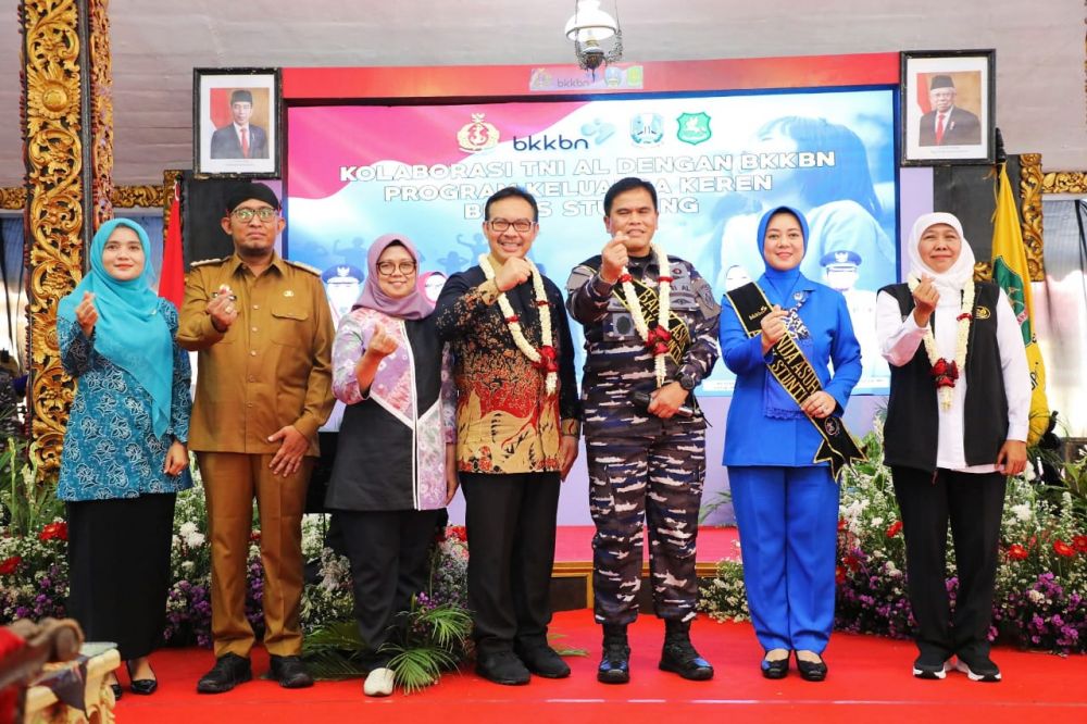 Selama 2 Hari KRI dr. Radjiman Wedyodiningrat 992 Beri Layanan Kesehatan di Masalembu