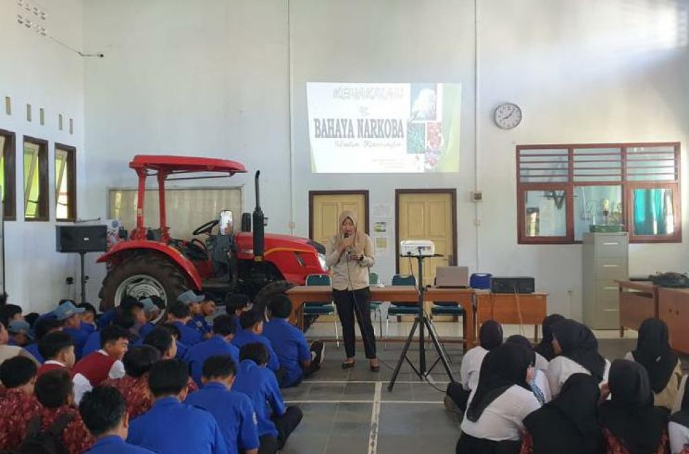 Polres Nganjuk edukasi siswa SMKN 2 Bagor terkait bahaya Narkoba
