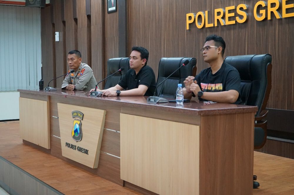 Kasatreskrim Polres Gresik AKP Aldhino Prima Wirdhan saat memberikan keterangan