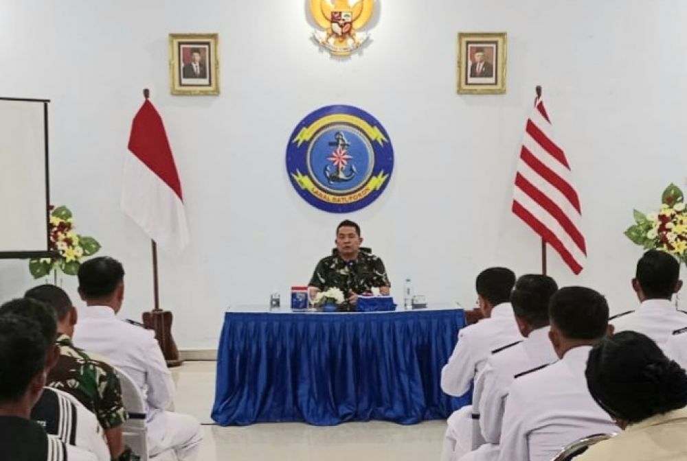 Danlanal Batuporon Letkol Laut (P) Imam Ibnu Hajar