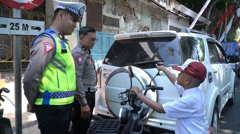 Satlantas Polres Gresik beri himbauan terkait sepeda listrik