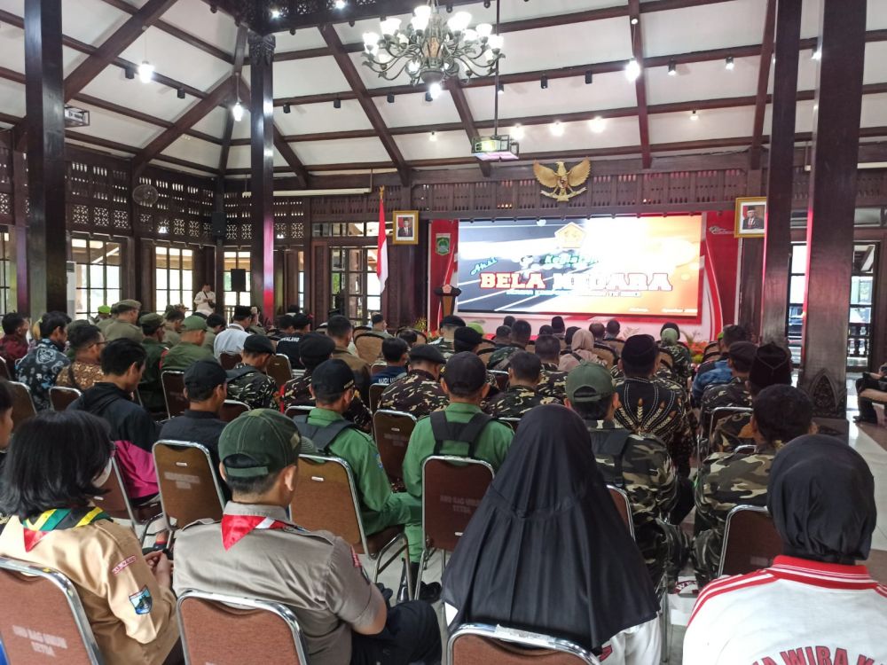 Danlanal Malang Kolonel Laut (KH/W) Dewi Lestari ikuti sosialisasi bela negara