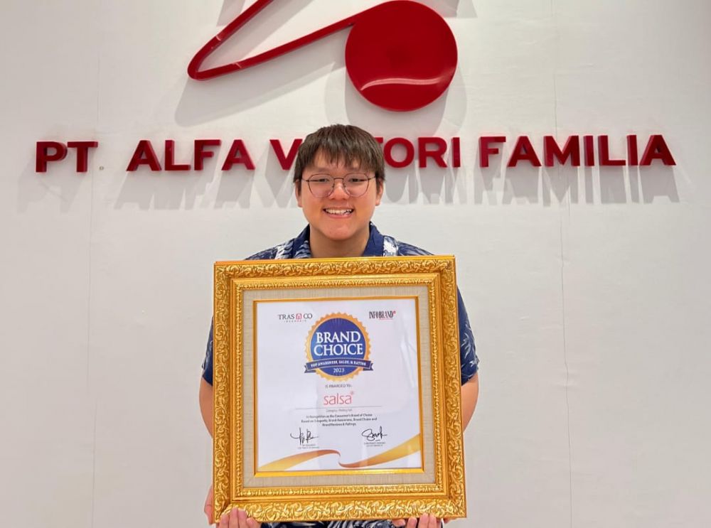 Salsa Cosmetic raih brand Choice Award 2023