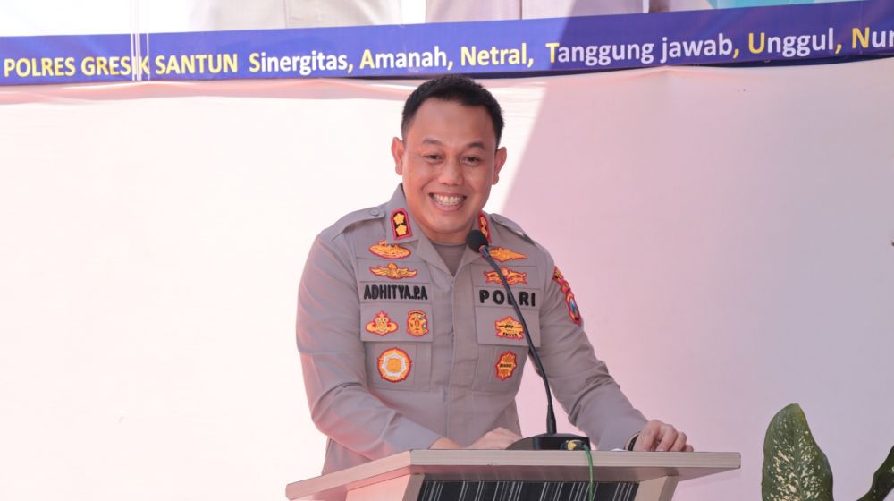 Kapolres Gresik AKBP Adhitya Panji Anom 