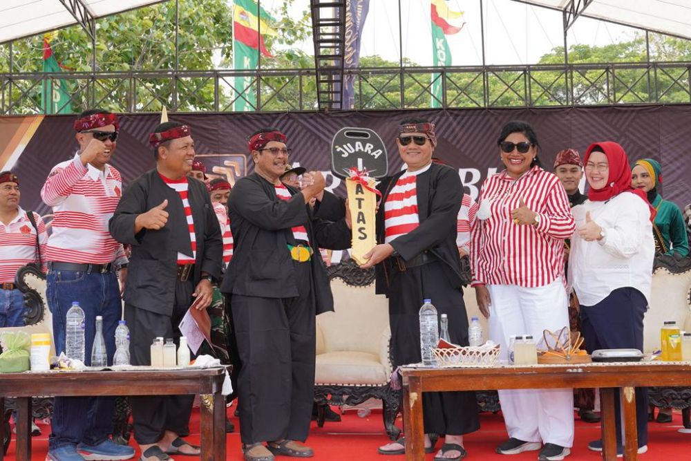 Gelar Lomba Kerapan Sapi Piala Panglima TNI