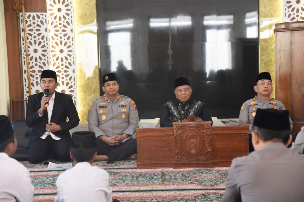 Kapolres Bondowoso AKBP Bimo Ariyanto ikuti peringatan Maulid Nabi Muhammad SAW