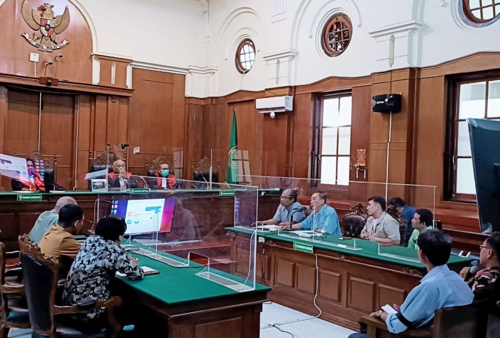 Pengadilan Negeri Surabaya ruang Cakra