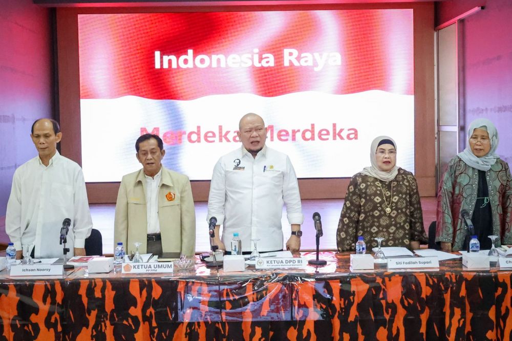 Ketua DPD RI AA LaNyalla Mahmud Mattalitti dan Dewan Presidium Konstitusi rapat konsolidasi