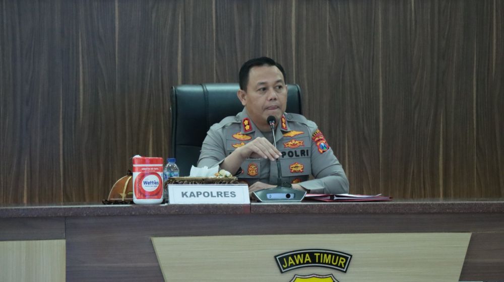 Kapolres Gresik AKBP Adhitya Panji Anom