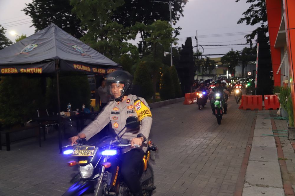 Kapolres Gresik Bersama Forkopimda Gelar Patroli Keliling Gereja, Pastikan Natal Berjalan Lancar