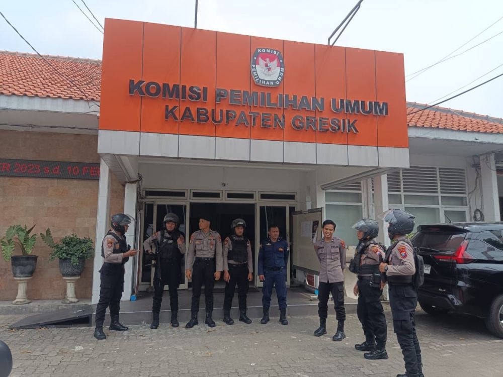 Polres Gresik Patroli Rutin, Antisipasi Gangguan Kamtibmas
